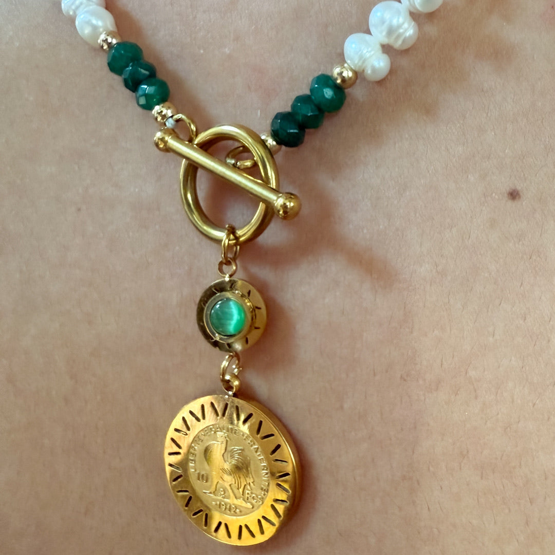 Collier perle d'eau douce coq touche verte