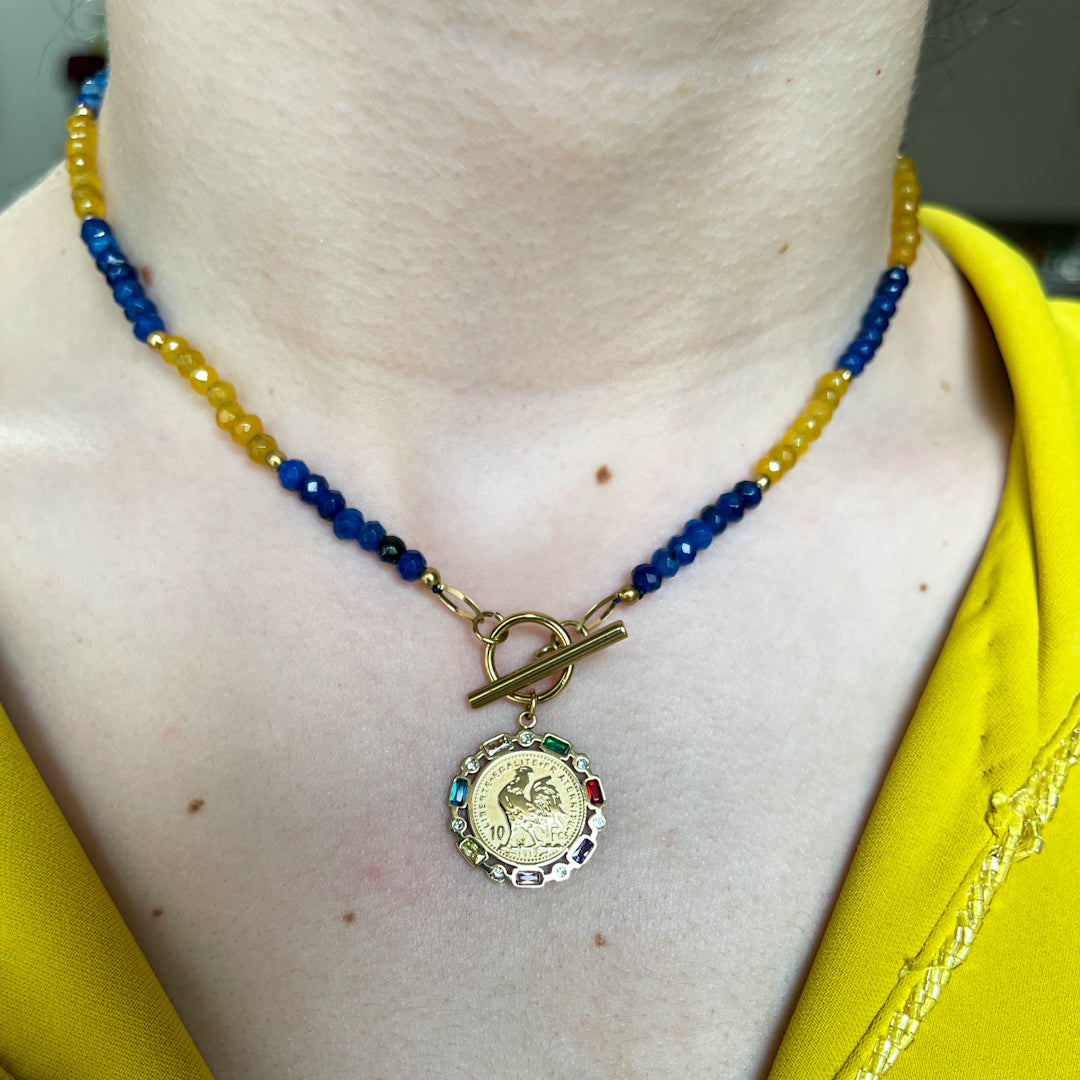 Collier ras de cou bleu jaune