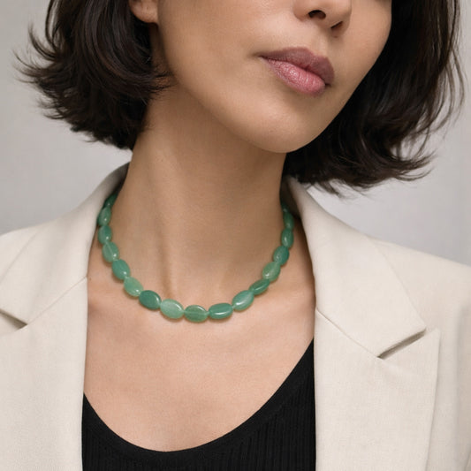 Collier ras de cou pierres vertes